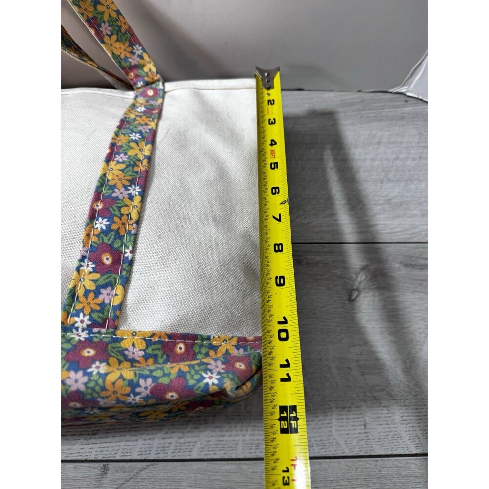 Vintage L.L. Bean Medium Boat and Tote Whimsical Floral Trim - Picture 3 of 6